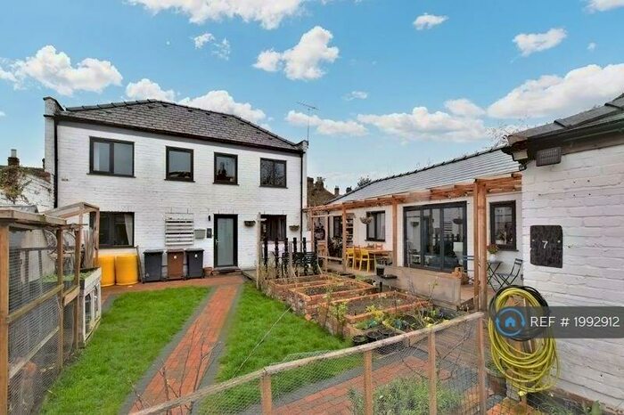 3 Bedroom Detached House To Rent In Allison Place, Lincoln, LN1