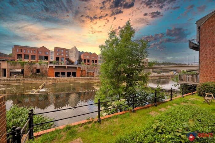 2 Bedroom Flat To Rent In Back Silver Street, Durham, DH1