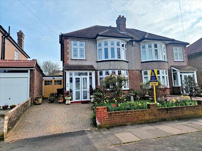3 Bedroom Semi Detached House For Sale In Daneby Road, London, SE6