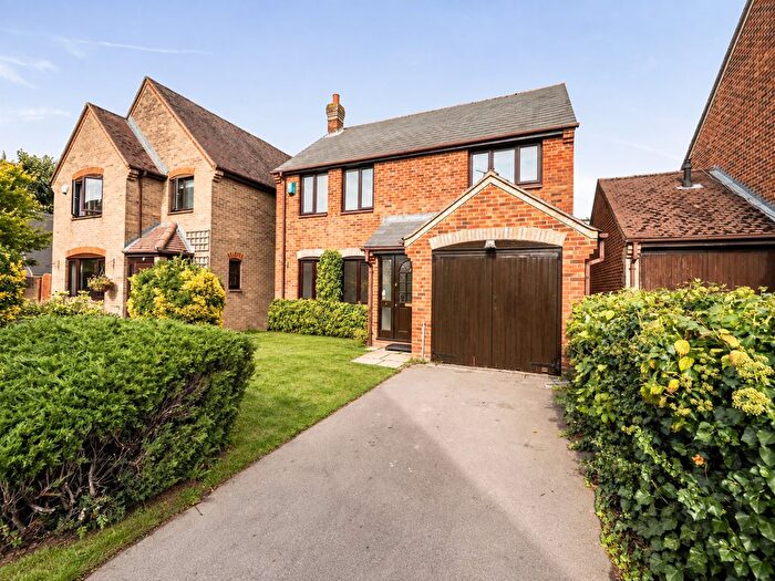 3 Bedroom Detached House For Sale In Robert Sparrow Gardens, Wallingford, OX10