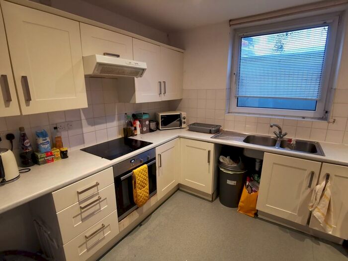 6 Bedroom Terraced House To Rent In Caledonian Road, Brighton, BN2