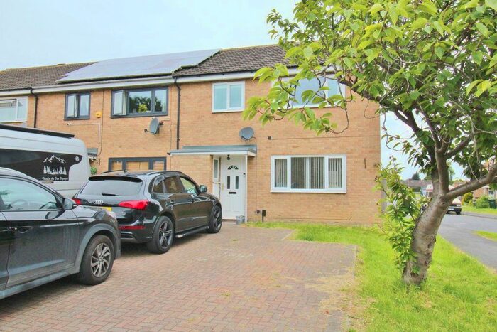 3 Bedroom Terraced House To Rent In Carentan Close, Selby, YO8