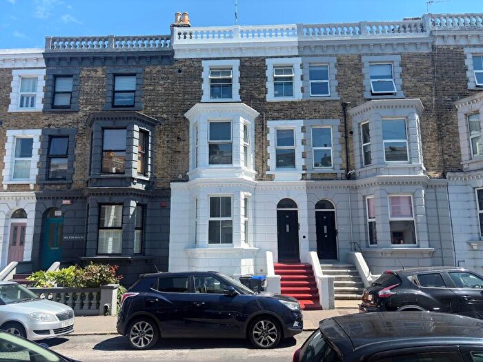 1 Bedroom Flat For Sale In Edgar Road, Cliftonville, CT9