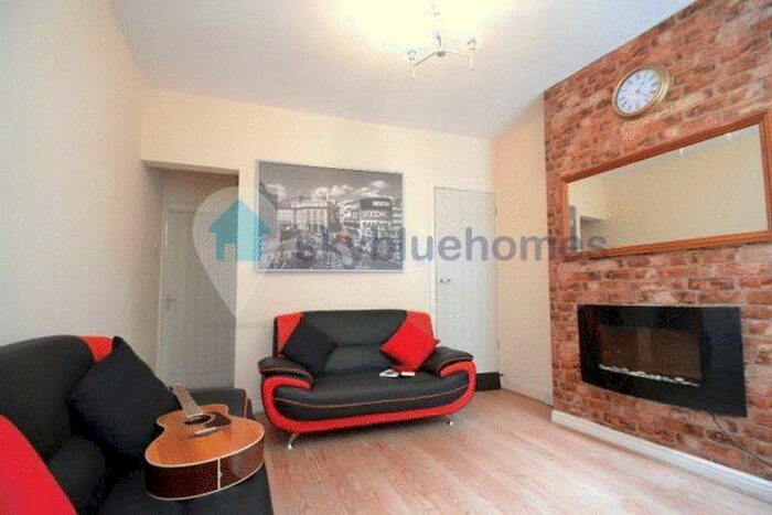 3 Bedroom Terraced House To Rent In Myrtle Road, Leicester, LE2