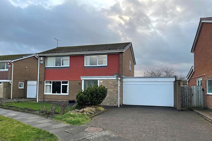 4 Bedroom Detached House For Sale In Earnshaw Way, Beaumont Park, Whitley Bay, NE25