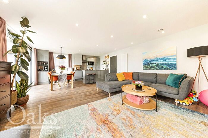 2 Bedroom Flat For Sale In The Waldrons, Croydon, CR0