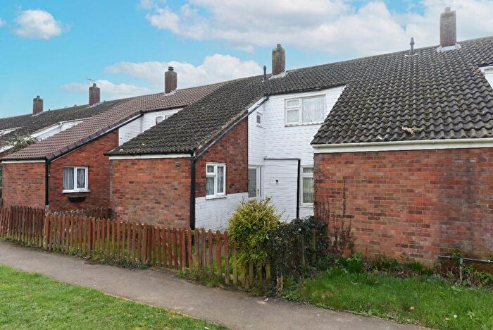 2 Bedroom Terraced House For Sale In Saunders Close, Huntingdon, PE29
