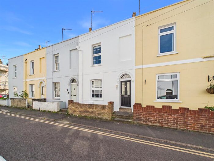 2 Bedroom Terraced House To Rent In St Lukes, Cheltenham, GL53