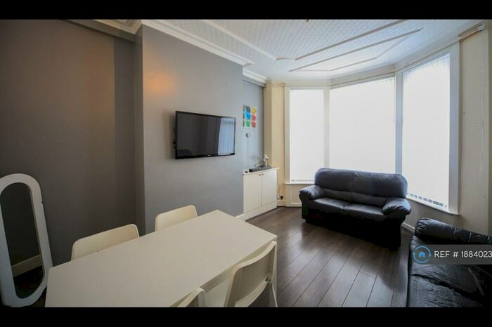 4 Bedroom Terraced House To Rent In Gainsborough Road, Liverpool, L15