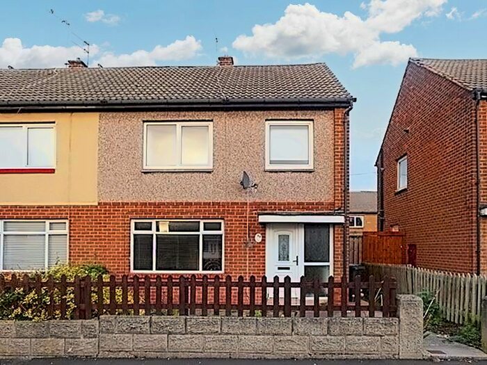 3 Bedroom Semi-Detached House To Rent In Fieldway, Jarrow, NE32