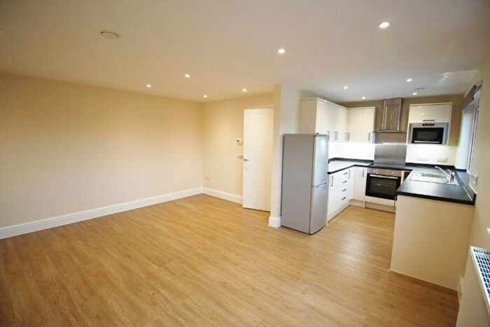 1 Bedroom Flat To Rent In London Road, Riverhead, TN13