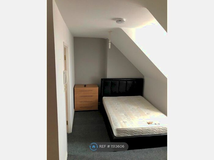 1 Bedroom Flat To Rent In @ A Basingstoke Road, Reading, RG2