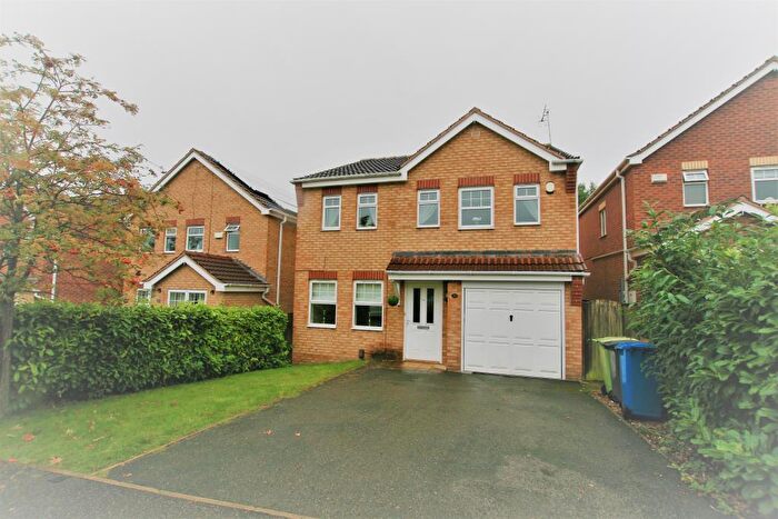 4 Bedroom Detached House To Rent In Hornbeam Close, Hollingwood, S43