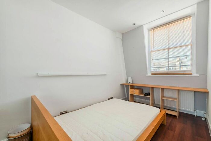 1 Bedroom Flat To Rent In Clanricarde Gardens, Notting Hill Gate, London, W2