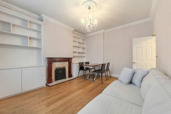 1 Bedroom Flat To Rent In Devon Mansions, Tooley Street, SE1