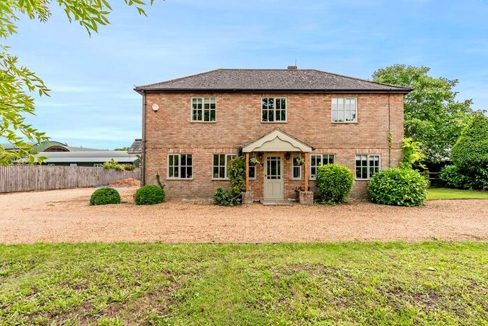 4 Bedroom Detached House For Sale In Wennington Road, Little Raveley, Huntingdon, PE28