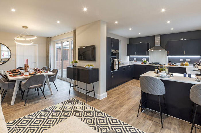 4 Bedroom Detached House For Sale In Bayes Avenue, Coggeshall, Essex, CO6