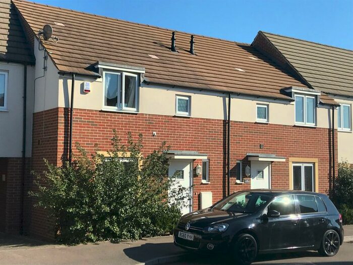 3 Bedroom End Of Terrace House To Rent In Lavender Hill, Broughton, Milton Keynes, MK10