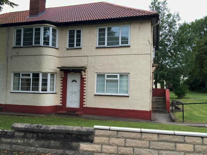 2 Bedroom Flat To Rent In Sandringham Crescent, Moortown, Leeds LS17