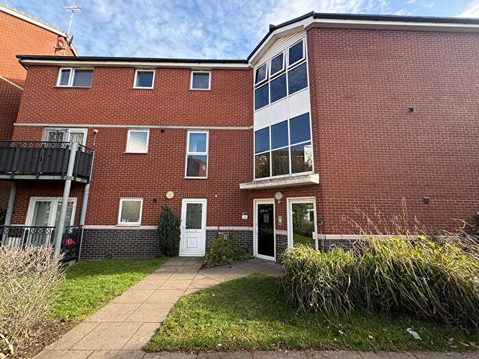 2 Bedroom Flat To Rent In Kinsey Road, Smethwick, B66