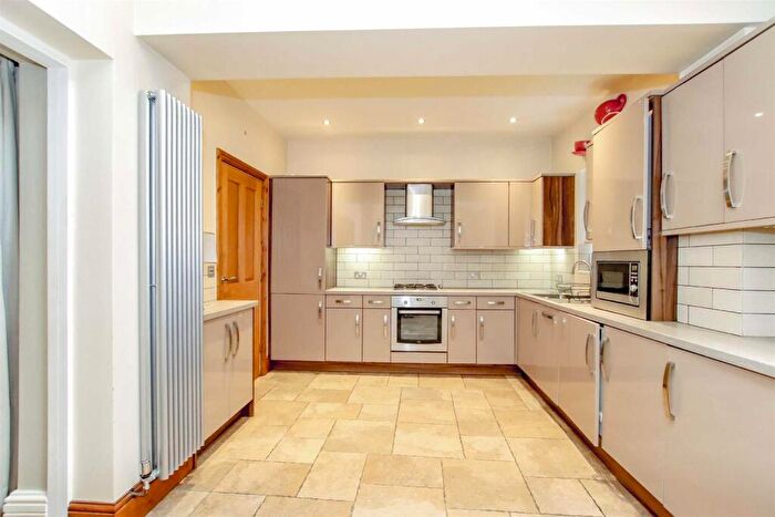 3 Bedroom Terraced House To Rent In Albion Street, Burnley, BB11