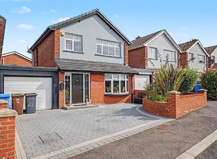 3 Bedroom Link-Detached House For Sale In Kimberley Hill, Derry, BT47