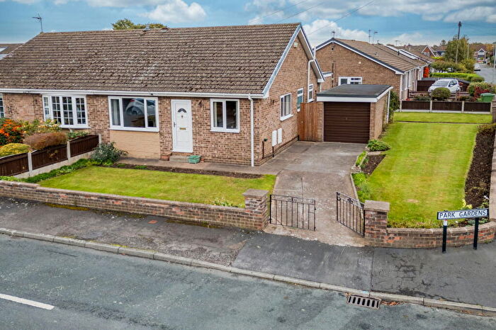 3 Bedroom Semi-Detached Bungalow For Sale In Park Gardens, Snaith, Goole, DN14