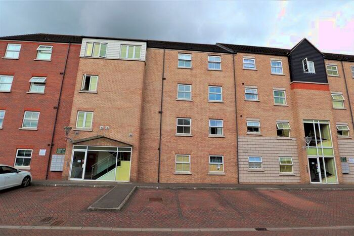 2 Bedroom Apartment To Rent In Riverside Drive, Lincoln, LN5