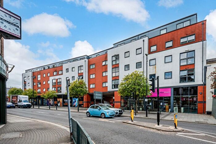 1 Bedroom Flat To Rent In Capitol Square, Church Street, Epsom, KT17