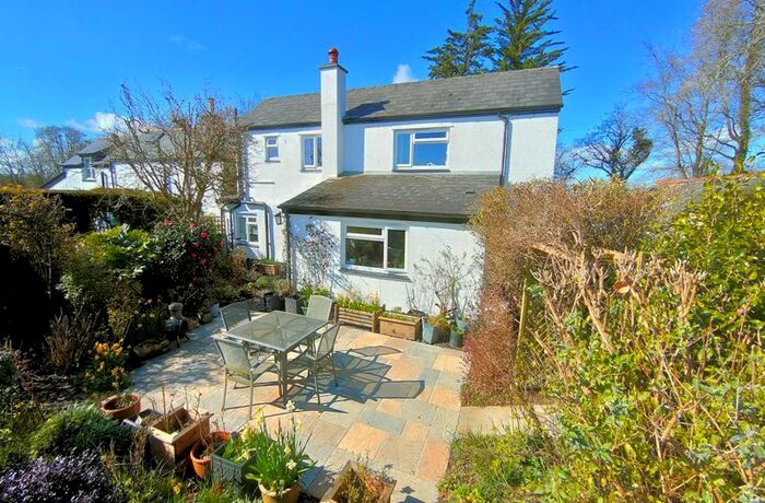 4 Bedroom Semi-Detached House For Sale In Lewdown, Okehampton, EX20