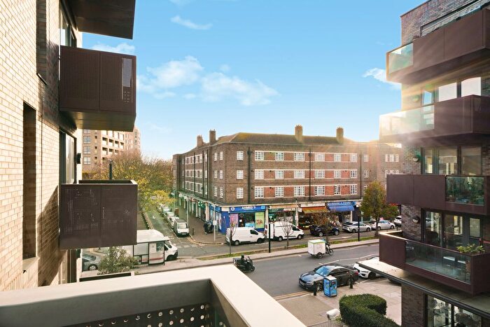 1 Bedroom Flat For Sale In Bermuda Way, London, E1