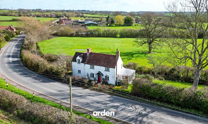 3 Bedroom Detached House For Sale In Holberrow Green, Redditch, B96