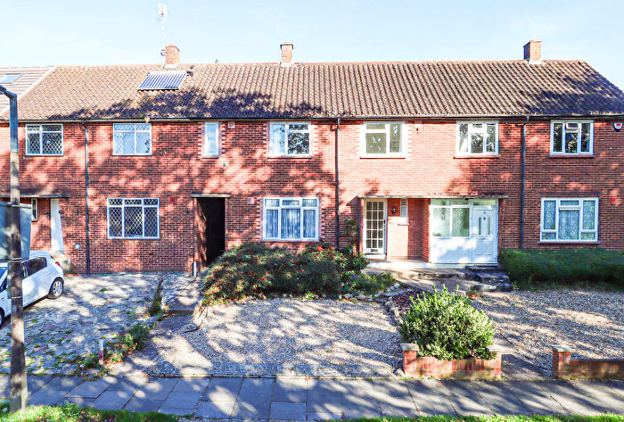 4 Bedroom Terraced House For Sale In Holyrood Crescent, St Albans, AL1