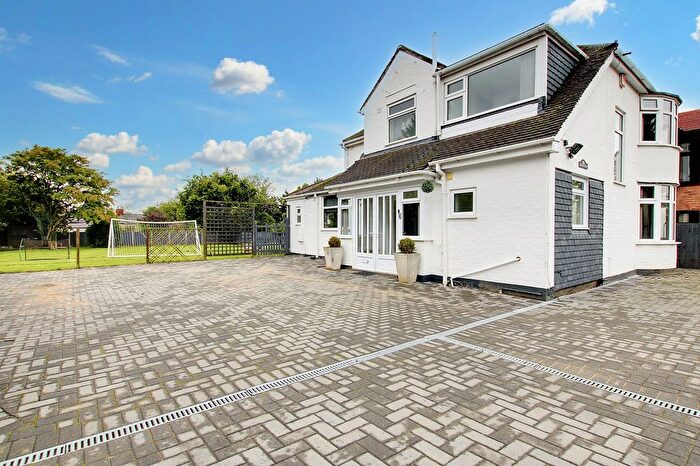 4 Bedroom Detached House For Sale In Uppingham Road, Houghton-On-The-Hill, LE7