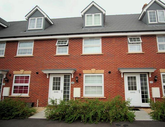 3 Bedroom House To Rent In Swannington Drive, Kingsway, GL2