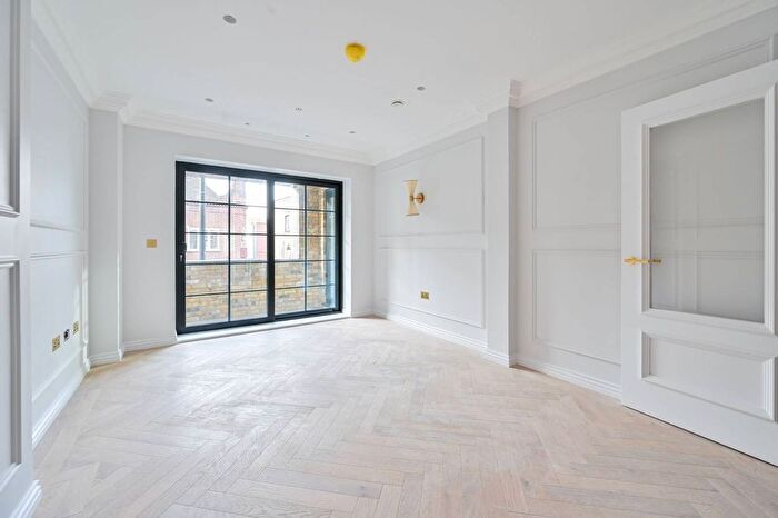 2 Bedroom Flat To Rent In Union Street, London Bridge, London, SE1