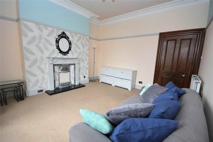 2 Bedroom Flat To Rent In Holburn Street, City Centre, Aberdeen, AB10