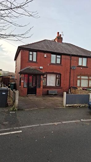 3 Bedroom Semi Detached House To Rent In Pilkington Road, Kearsley, Bolton, BL4