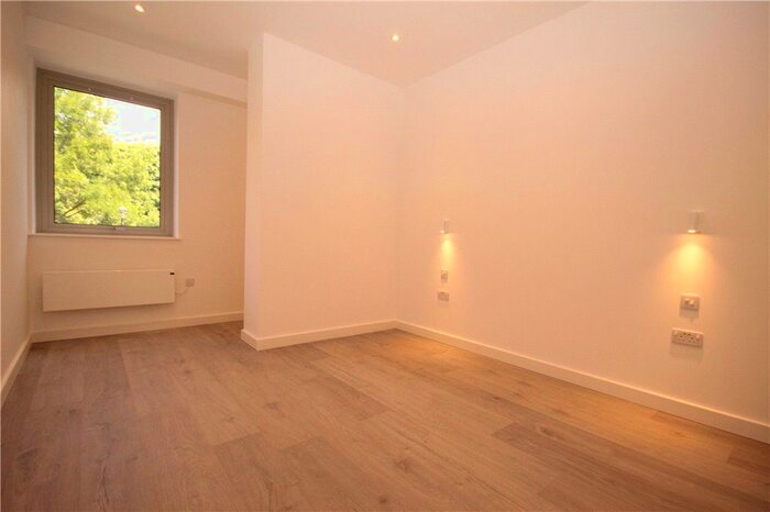 1 Bedroom Flat To Rent In Ladymead, Guildford, GU1