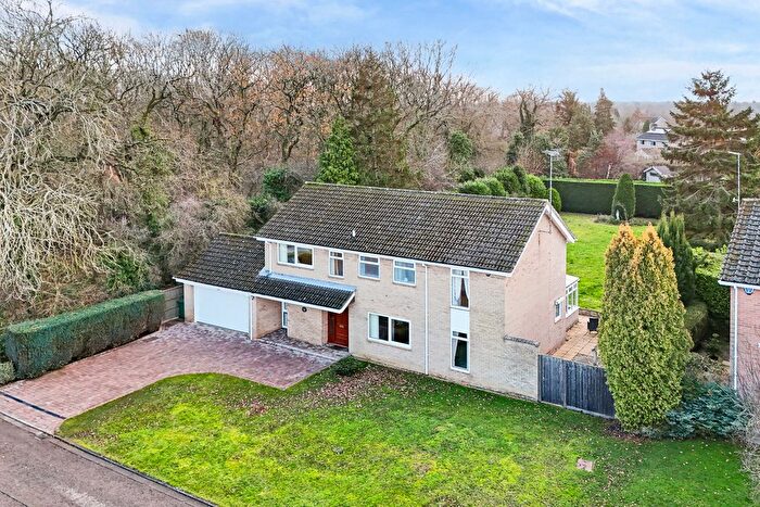 4 Bedroom Detached House For Sale In Westhawe, Peterborough, PE3