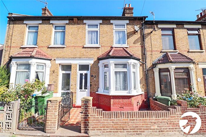 2 Bedroom Terraced House For Sale In Methuen Road, Belvedere, DA17