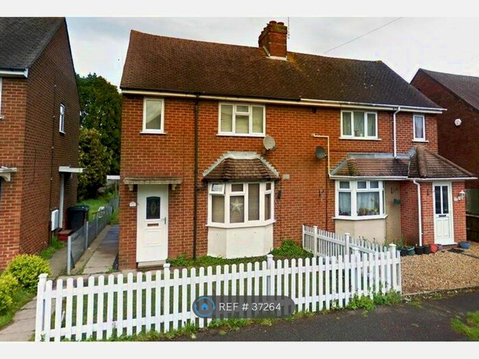 3 Bedroom Semi-Detached House To Rent In South Ham Road, Basingstoke RG22