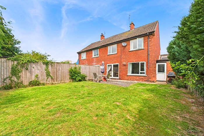 3 Bedroom Terraced House For Sale In Red Lane, South Ferriby, North Lincolnshire, DN18