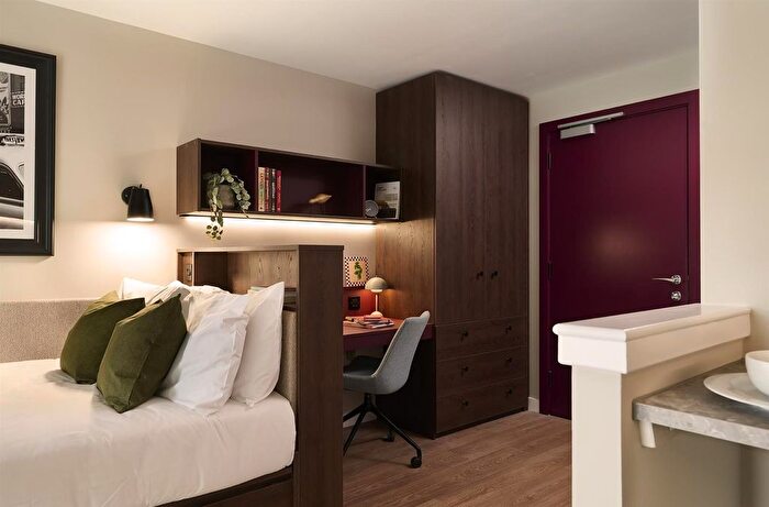 Studio To Rent In St. Peters Street, Glasgow, G4