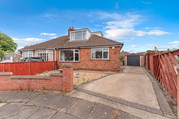 2 Bedroom Semi-Detached Bungalow For Sale In Halton Way, Grimsby, DN34