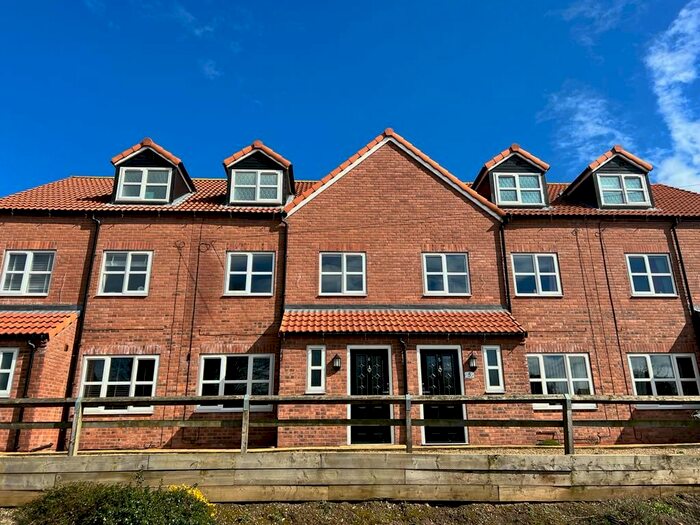 4 Bedroom Terraced House To Rent In Beckside View, Beeford, YO25