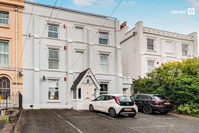 2 Bedroom Flat For Sale In Bedford Terrace, Plymouth, PL4