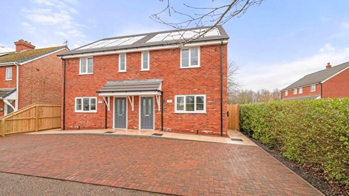 3 Bedroom Semi-Detached House For Sale In Skegness Road, Burgh Le Marsh, PE24