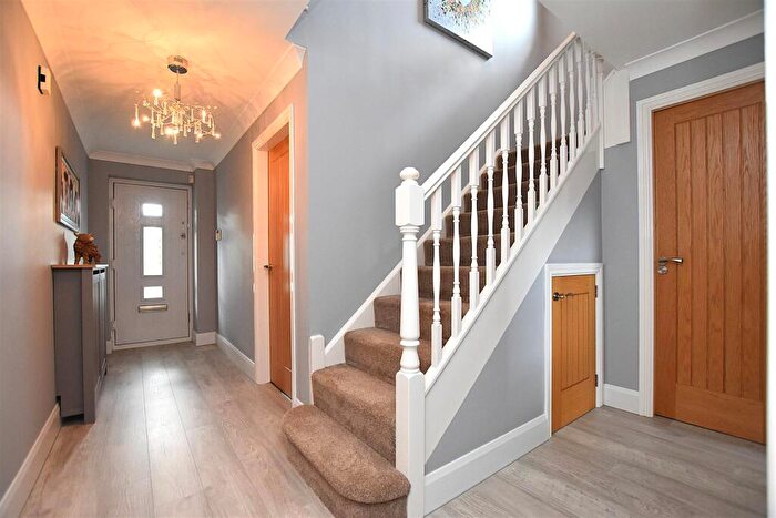 4 Bedroom Detached House For Sale In Berse Gardens, Berse Road, Caego, LL11