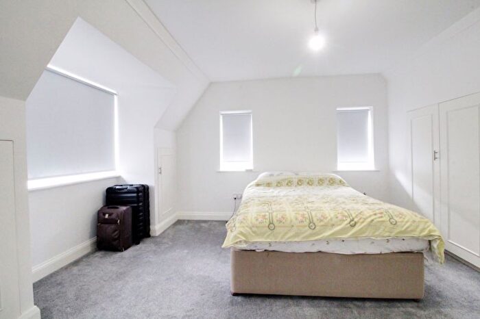 2 Bedroom Detached House To Rent In The Meadway, Cuffley, EN6